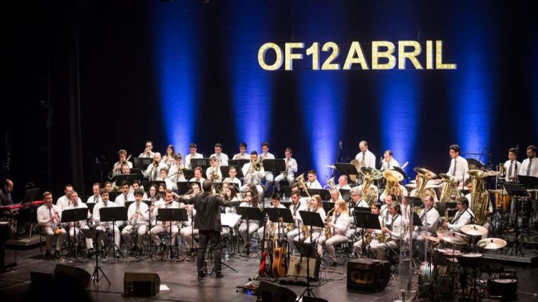 Rádio Regional do Centro: Tributo a The Beatles com Orquestra Filarmónica 12 de Abril e The Peakles